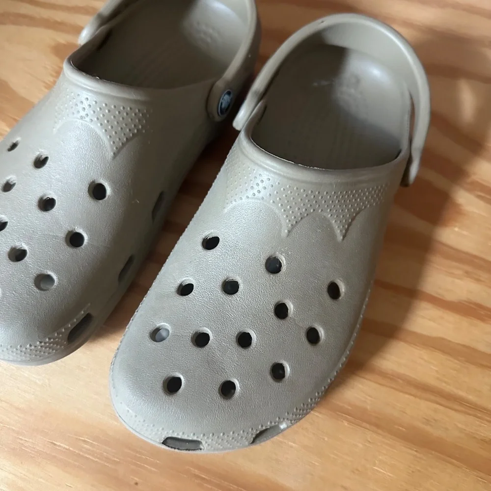 CROCS Classic Clogs - Picture 2 of 5